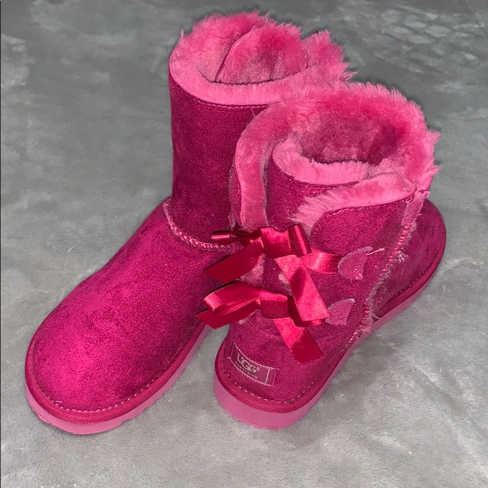 Pink bailey bow uggs